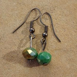 Iridescent Emerald Green Faceted Bead Minimalist Lightweight Dangle Earrings